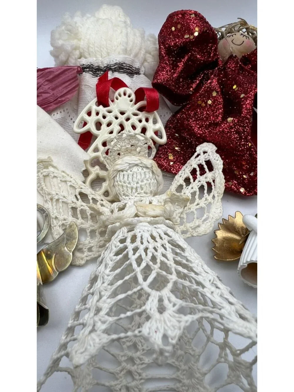 Set Of 6 Vintage Handmade Angel Ornaments In Crochet Fabric Metal & Glittered De - Picture 6 of 6